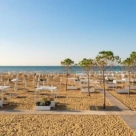 Apartment Charming Flat Just Steps Away From The Bibione